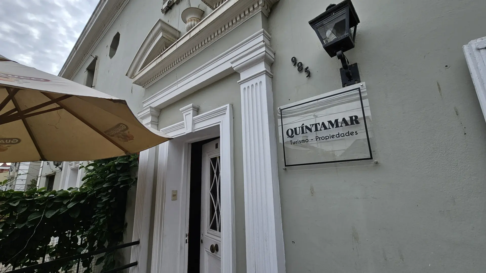 Exterior de la entrada